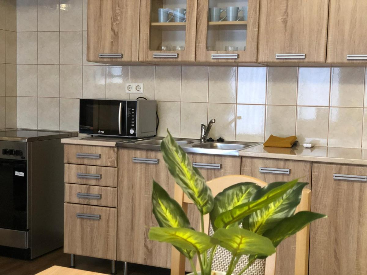 Hajdúszoboszló Alina Apartmanok מראה חיצוני תמונה
