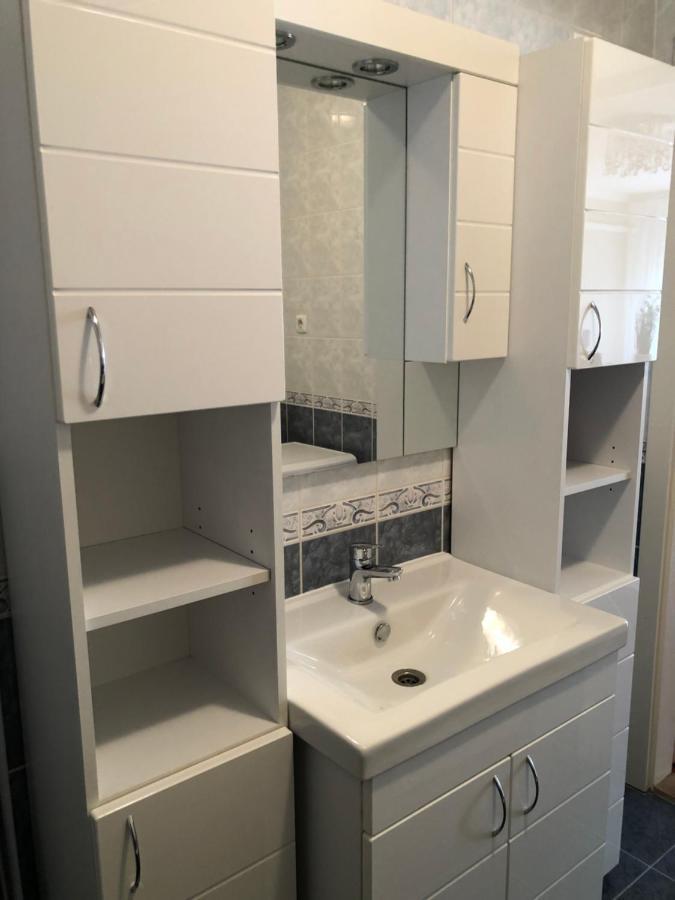 Hajdúszoboszló Alina Apartmanok מראה חיצוני תמונה