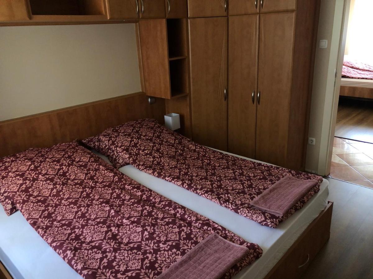 Hajdúszoboszló Alina Apartmanok מראה חיצוני תמונה