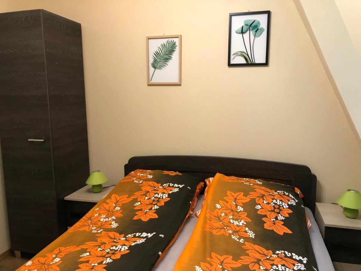 Hajdúszoboszló Alina Apartmanok מראה חיצוני תמונה