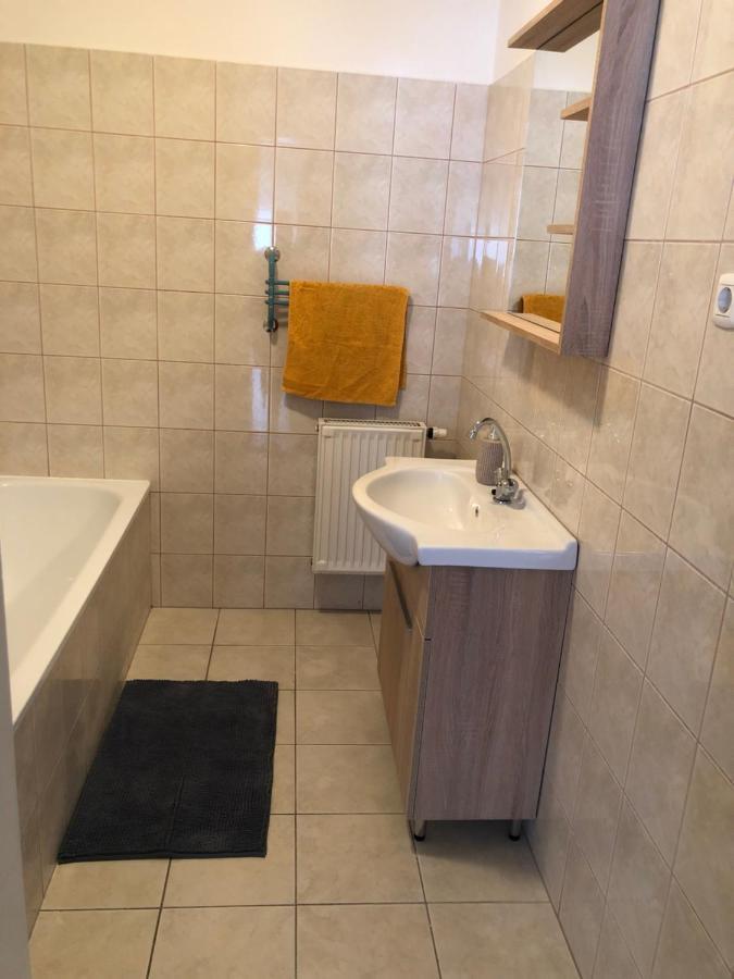 Hajdúszoboszló Alina Apartmanok מראה חיצוני תמונה