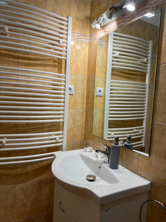 Hajdúszoboszló Alina Apartmanok מראה חיצוני תמונה