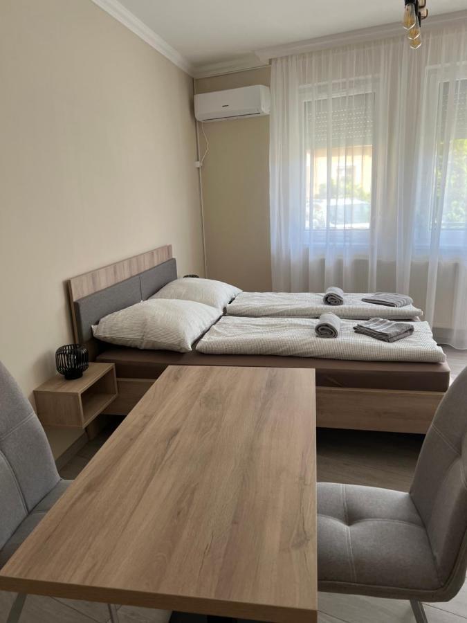 Hajdúszoboszló Alina Apartmanok מראה חיצוני תמונה