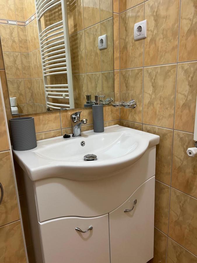 Hajdúszoboszló Alina Apartmanok מראה חיצוני תמונה